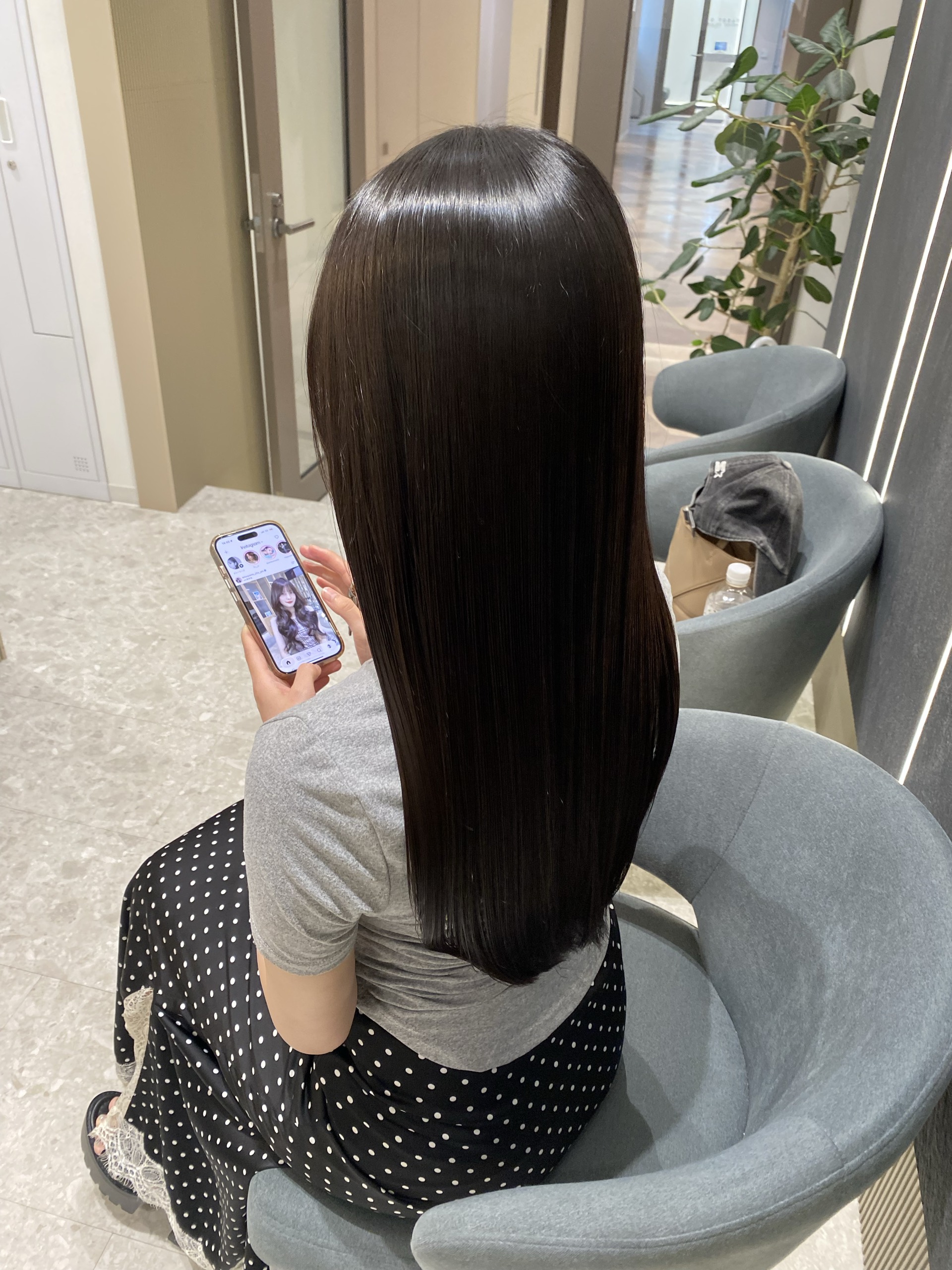 艶のあるロングヘアの施術例